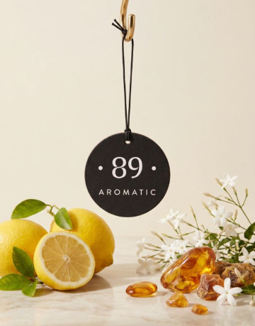 Aromatic89 Závěsná papírová vůně do auta - Diamond