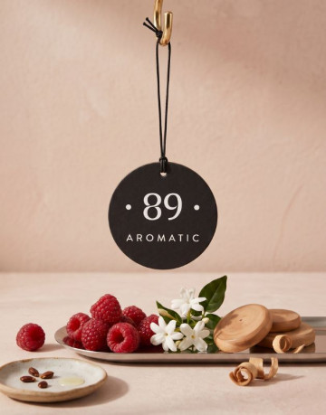Aromatic89 Závěsná papírová vůně do auta - Safine